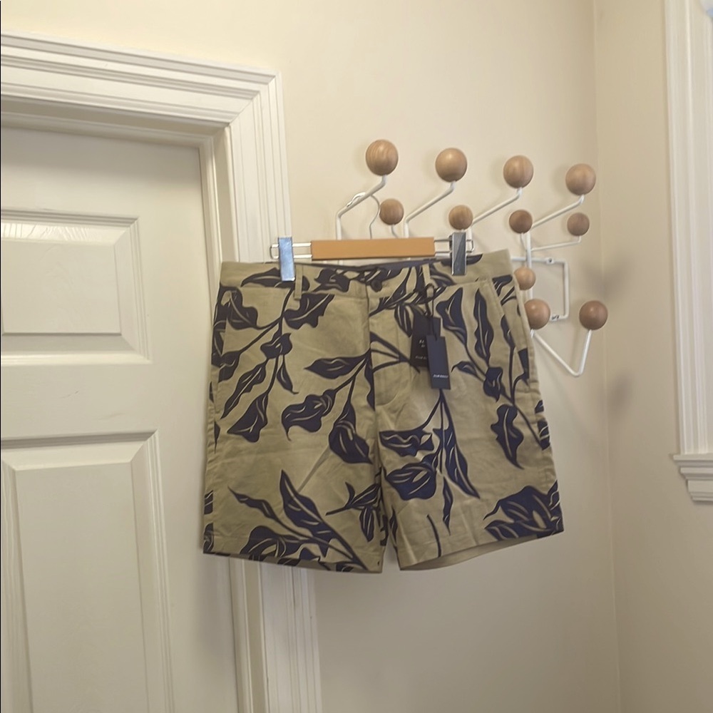 Club Monaco Baxter Linen Floral Hawaiian Shorts - Tan / Navy - 32
